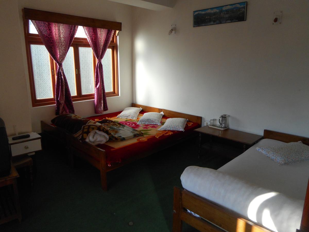 Hotel View Point Pelling Bagian luar foto