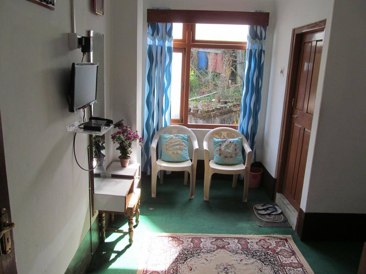 Hotel View Point Pelling Bagian luar foto