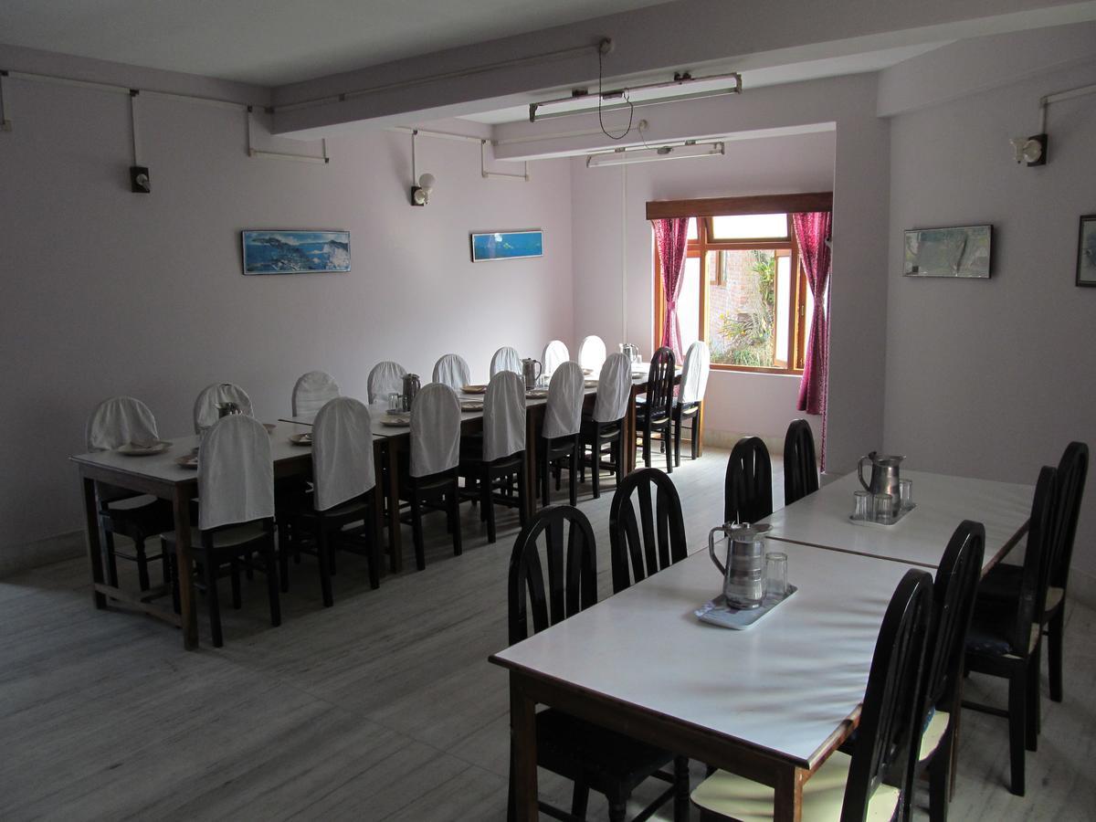 Hotel View Point Pelling Bagian luar foto
