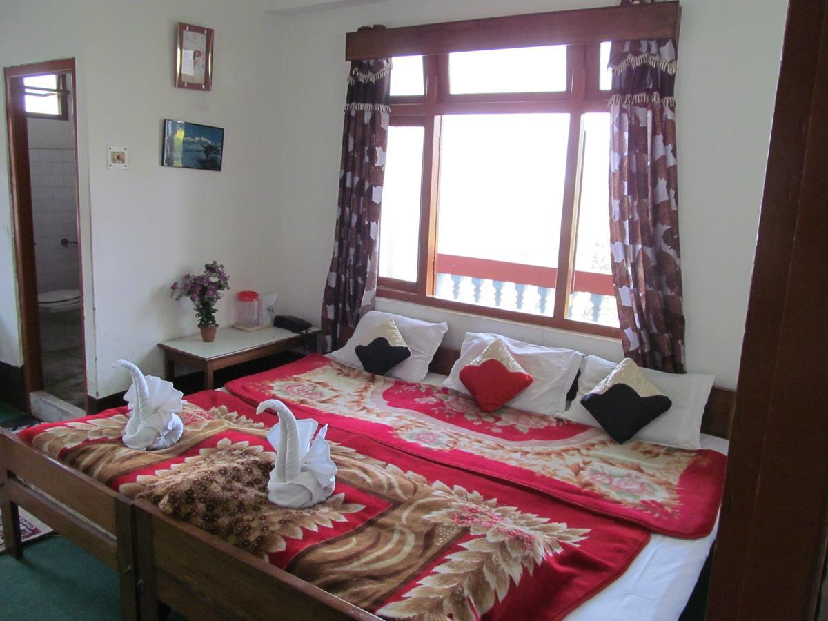 Hotel View Point Pelling Bagian luar foto